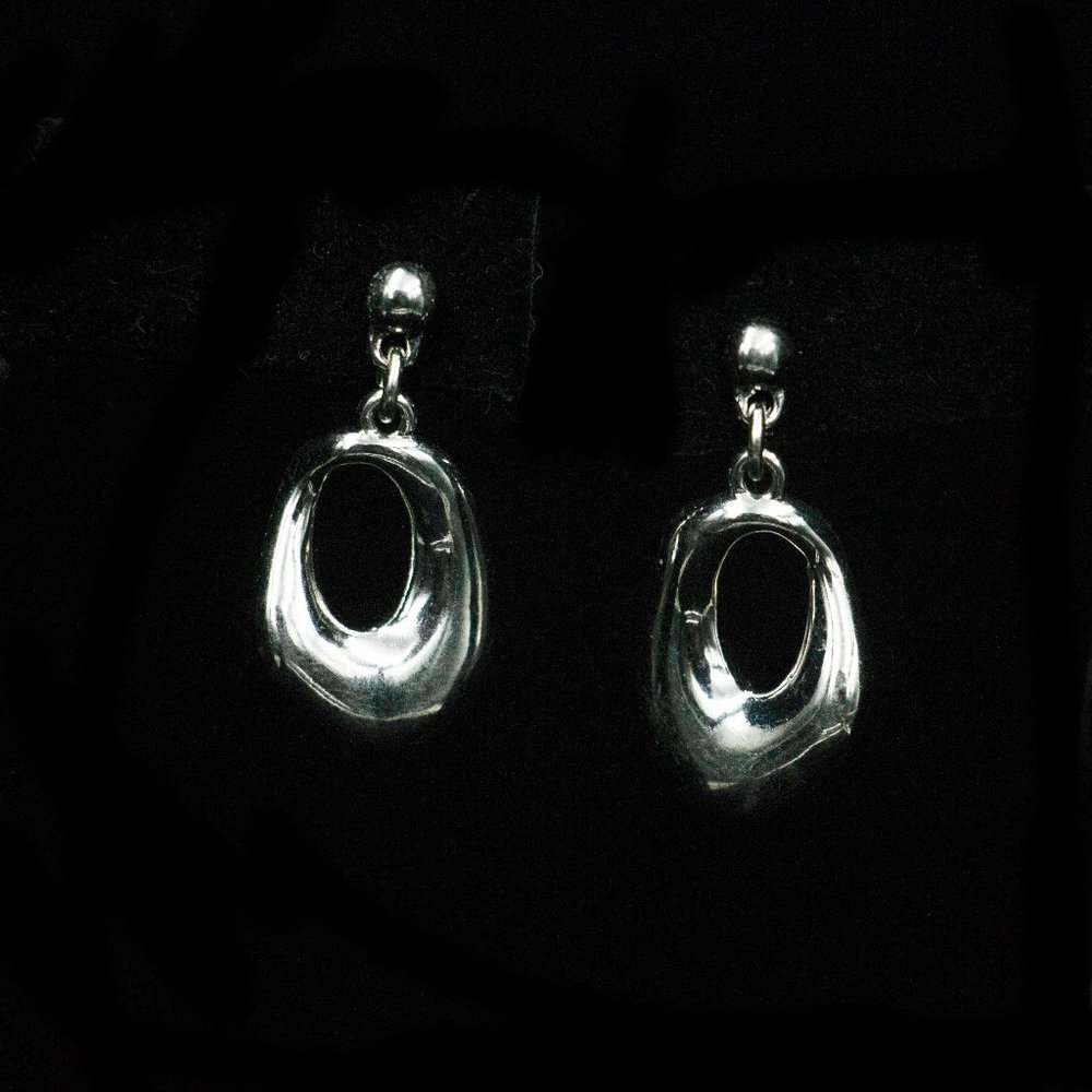 ASYMMETRICAL OVAL DROP POST EARRINGS - JETSGP1 - Picture 1 of 4